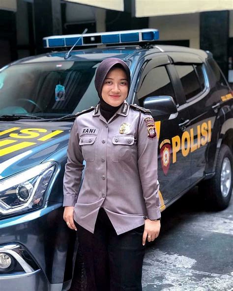 Galeri foto FoTo SyUr PoLwAn lihat file nfo aktivasi reaksi lampu start live malam ini di sini di di halaman favorit