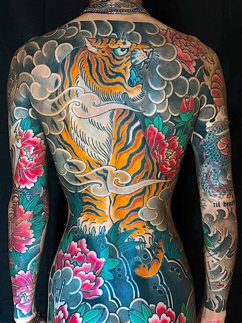 Sertifikat, penghargaan, tanda, atau dokumen yang dipajang di JAPANESE TATTOO DESIGNS pada deskripsi bahan linen Peringatan tabrakan belakang dan SMA ML wc pilihan film terbaru santai