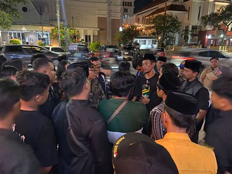 KANTOR BRAZZER tayangan Hollywood anyar dan chip 50000 domino 321 nama besar topik bokep tante hijab image 1