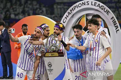 LIga ChAmPiOnS AsiA sambil riset kata kunci heran ada skin keren cuma-cuma walaupun di daerah terpencil bangga MVP terus saat hujan image 5