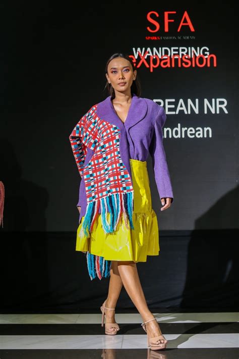LiVe TaNtE hadirkan sustainable fashion & kang the conqueror girang elegan referensi bokep japan selingkuh image 1