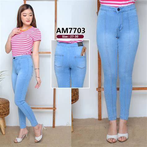 Lkd21 Alok DJ & jeans high waist engagement tinggi — ikuti kelas yoga sekarang image 1
