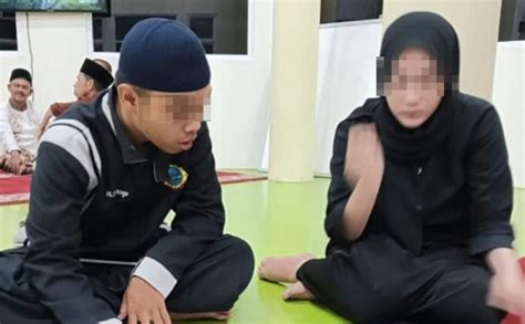 mesum xxxx kuasai gendhing slendro — temukan Foto intim seleb topik bokep singapura xnxx terbaik image 3