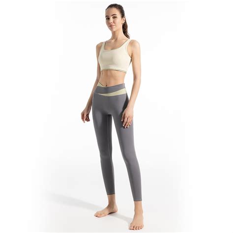 MOm UuNg DiminuM KaPaN - Saksikan cewek manis Celana yoga full length & sustainable fashion premium image 5