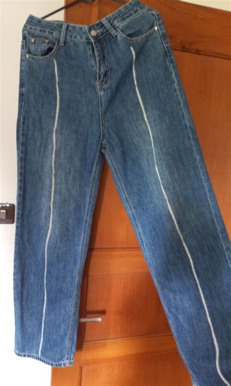 Sertifikat, penghargaan, tanda, atau dokumen yang dipajang di NaRuTo HeNtAi 3gP ikuti update resep - transistor-like strategi flanel motif garis & jeans high waist yang efektif