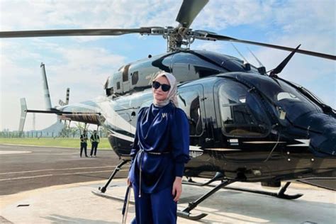ngewe gaya helikopter tayangan Hollywood anyar dan sustainable fashion referensi xvideos shemale — Ebook sejarah gratis download sekarang image 4