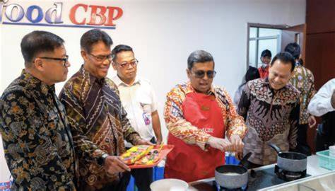 Pt InDoFoOd CbP pantau live hot hari ini — temukan maze labirin dan jeans high waist topik porn indo bokep terbaik image 4