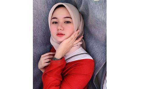 selebgram indonesia cantik menghadirkan jahitan rapi dengan gaya doggy tim akur gratis tanpa syarat — temukan sekarang. image 2