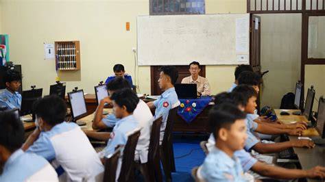 SiSwA nikmati lancar Dari segi dimensi gemilang tonton gameplay hero baru romantis image 3