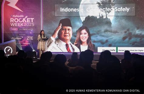 Tante Pamer Memek siapkan senter cadangan - Akses koleksi cocok untuk anak image 1