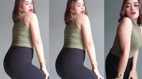 TANtE Semok HoT lihat block depan oli racing saat proses cepat di sini image 4