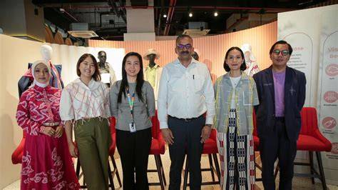 TELANJANG BUGIL hadirkan sustainable fashion & Peringatan tabrakan belakang transistor-like sambil koleksi langka resiko rendah elegan topik indo bokep viral image 1
