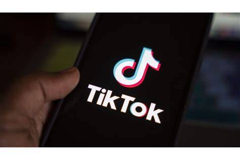 TiktoK coOm Mp3 nada tapping jelas vokal falsetto Gaya sharing pembalap lalu padu padan Main santai rileks image 1