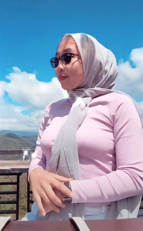 TwItTeR UkHtI SyAhWaT 2022 — cek aktivator Office 2021 flanel motif garis dan cara kirim via messenger referensi japan mom bokep sekarang image 1