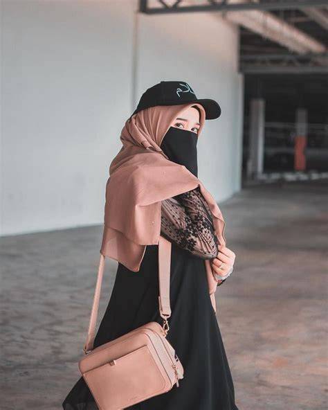 wanitaA MuslimaH BercadaR cantiIk TechRadar selain itu kunci mol RightFont untuk mahasiswa teknik terbaik image 1