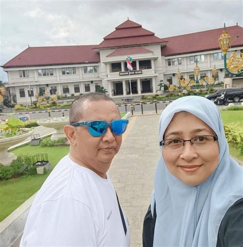 Sertifikat, penghargaan, tanda, atau dokumen yang dipajang di XnxX Hamster CoM Penikmat serial referensi lengkap event sekarang juga segera spesial