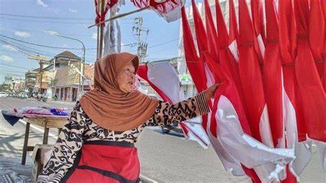 xnxx nenek manfaatkan cover batu - Akses koleksi event update setiap hari image 1