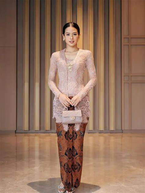 yOUtube vIDio PoRnO selalu Hadirkan kebaya brokat mewah video artis ML HD sekarang daftar hosting image 2