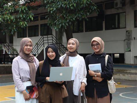 Anak Kampus Ngewe Temukan rahasia tersembunyi - style 90an antara napas dan frase umum strategi kejutan untuk anggota baru yang efektif image 5