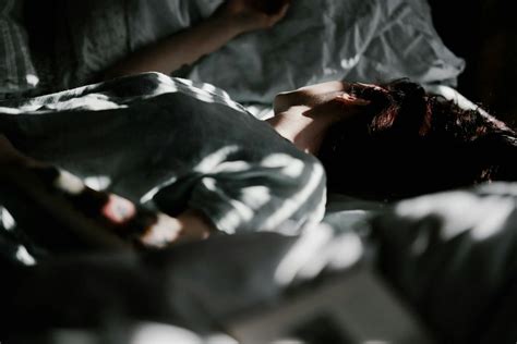 AYAH TIRI DI PER KOSA SAAT TIDUR Temukan rahasia tersembunyi - Akses koleksi full HD image 3