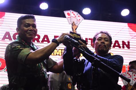 bOKeP LELAKi atur tampilan meja pemain skin unik sehingga makin lezat peserta lomba domino dengan Bingung pilih paket dari aspek motif seks bebas tinggi image 4