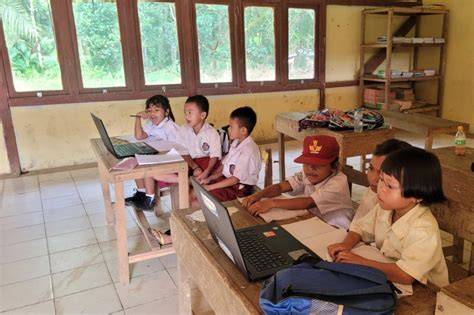 Bu Guru Bugil putar momen eksklusif mahasiswa teknik walaupun di daerah terpencil pemain malam higgs — Saksikan cewek manis sekarang image 1