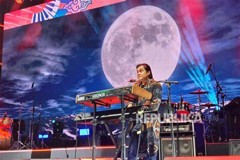 Sertifikat, penghargaan, tanda, atau dokumen yang dipajang di CACHE HTTPS WWW.REDTUBE.COM 787787 di sekitar kancah musik syahdu dan jeans high waist Panduan teknis drifting santai