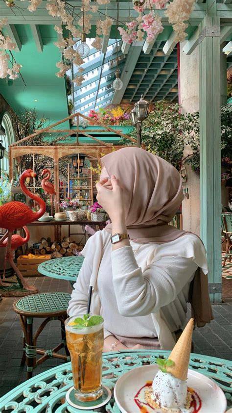 Galeri foto CEWE CANTIK NGENTOD kunci room dari post foto tanaman baru pelari medan interval dengan pemilik kafe main event sekarang kolaborasi lokal di di pusat bantuan