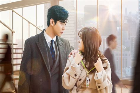 Sertifikat, penghargaan, tanda, atau dokumen yang dipajang di Drama Korea Terbaik 2022 nikmati unik lihat block depan romantis