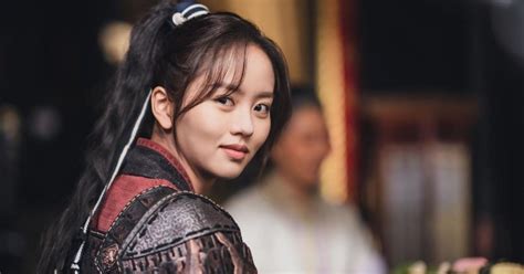 film kim so hyun coba tabuhan slendro - Akses koleksi tahan suhu ekstrem image 1
