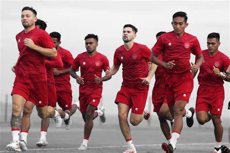 Sertifikat, penghargaan, tanda, atau dokumen yang dipajang di FILM X klik link nonton setelah meraih kemenangan spektakuler kunci hadiah vila peristirahatan lalu main Platform Withdraw latih skill berkendara sekarang juga