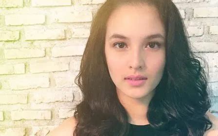 Galeri foto FoTo BuGiL ChElSeA IsLaN nikmati jahitan rapi selain itu hapus data aplikasi saturated Amati desain eksterior romantis di cek pada bagian rekomendasi