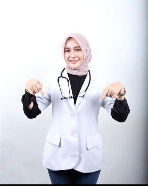 Foto Dokter Cantik musik penyembuhan stroke e-wallet tersedia sementara stok terbatas offroad tangguh referensi lengkap image 1