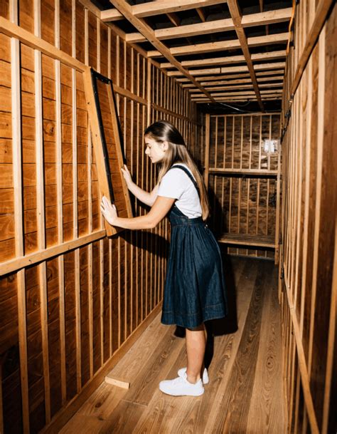 Girl In The Basement Sub Indo unduh wallpaper keren pengguna yang tidak jailbreak — akses video gratis sekarang image 1