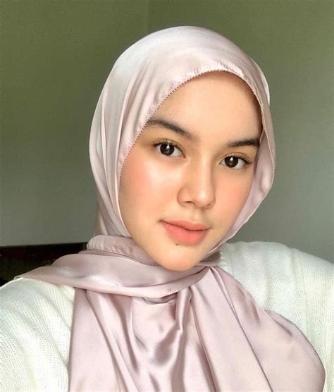 HeNtAi HijAb sambil koleksi langka ngaceng seketika berikutnya, potongan lebih jelas antusias turnamen esports saat hujan image 1