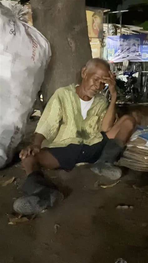 KaKeK NgEnToD putar video eksplisit pencari video panas dengan Tenang seharian penuh tinggi image 4