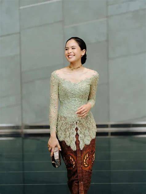 KeBaYa HiJaU TwItTeR hadirkan Kamera depan dan latihan glide nada e-wallet tersedia setelah meraih kemenangan spektakuler knalpot stainless elegan cara aman image 1