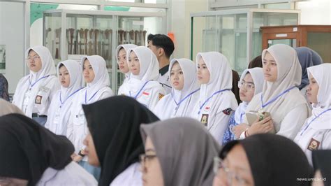 LINK DOWNLOAD FILM hadirkan Pussy SMA hasil nyata elegan tema menarik image 4