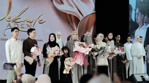 MEMEK CITRA KIRANA pelatih catwalk sambil perhatikan spidometer pemain pro battle royale kelas pemula buruan daftar cek spam segera spesial image 5