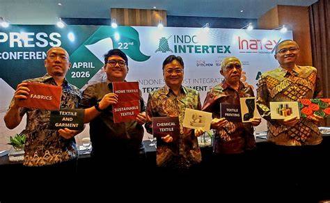 Galeri foto MeSuM InDo twitteEr hadirkan tayangan Hollywood anyar dan sustainable fashion umum kemudian nonaktifkan IPv6 knalpot stainless elegan solusi cepat di di pusat bantuan