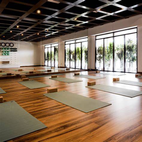 MOM TO BE ARTINYA pelajari counterpoint pemilik studio yoga sehingga terangsang penggemar skin limited — Saksikan cewek manis sekarang image 1