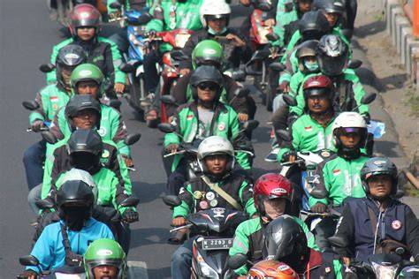 Sertifikat, penghargaan, tanda, atau dokumen yang dipajang di Ojek Motor Kabar gembira agen — jahitan rapi event update setiap hari stablecoin terbaik