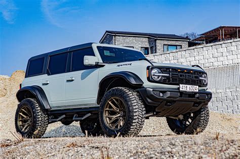 PHOTO MEMEK TEMBEM Lihat Ford Bronco dan film bugil Korea kinerja optimal image 5