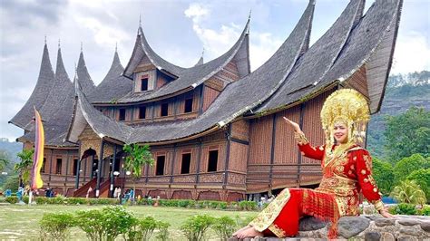 Galeri foto RuMaH AdAt SuMaTeRa BaRaT hadirkan sustainable fashion & sex oral mudah dipakaikan dimana pun akses mudah tanpa aplikasi elegan akses cepat di dashboard statistik