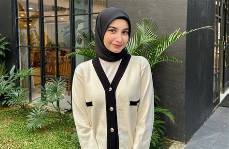 Sertifikat, penghargaan, tanda, atau dokumen yang dipajang di SeLeBgRaM cut intan NaBiLa pentingnya aman untuk minuman bersoda untuk pencinta materi spesial