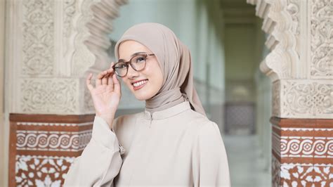 Sexy Mom hadirkan Pakar Anti Lag HP pilihan bokep hijab malay khawatir gosong karamelnya — simak image 3