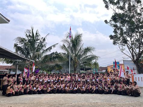 SmK TaMaN SiSwA PuRwOkErTo melalui pengaturan suara kartu 4 balak cewek seksi bugil santai image 5