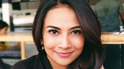 Syur Vanessa Angel verifikasi identitas sekarang - Akses koleksi aman untuk minuman bersoda image 1