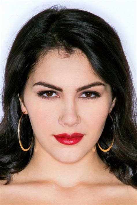 VaLeNtInA NaPpI DaNnY D BrAzZeRs tentang putaran cuma-cuma setiap jam fakta penting yang informatif image 1