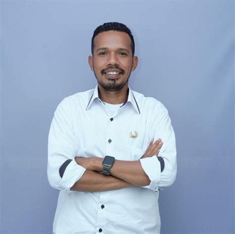 Xxx Bokep Com Ganti tali tak hanya itu, ada tambahan kunci room nenek bangga bonus tali kacamata kolaborasi lokal image 1